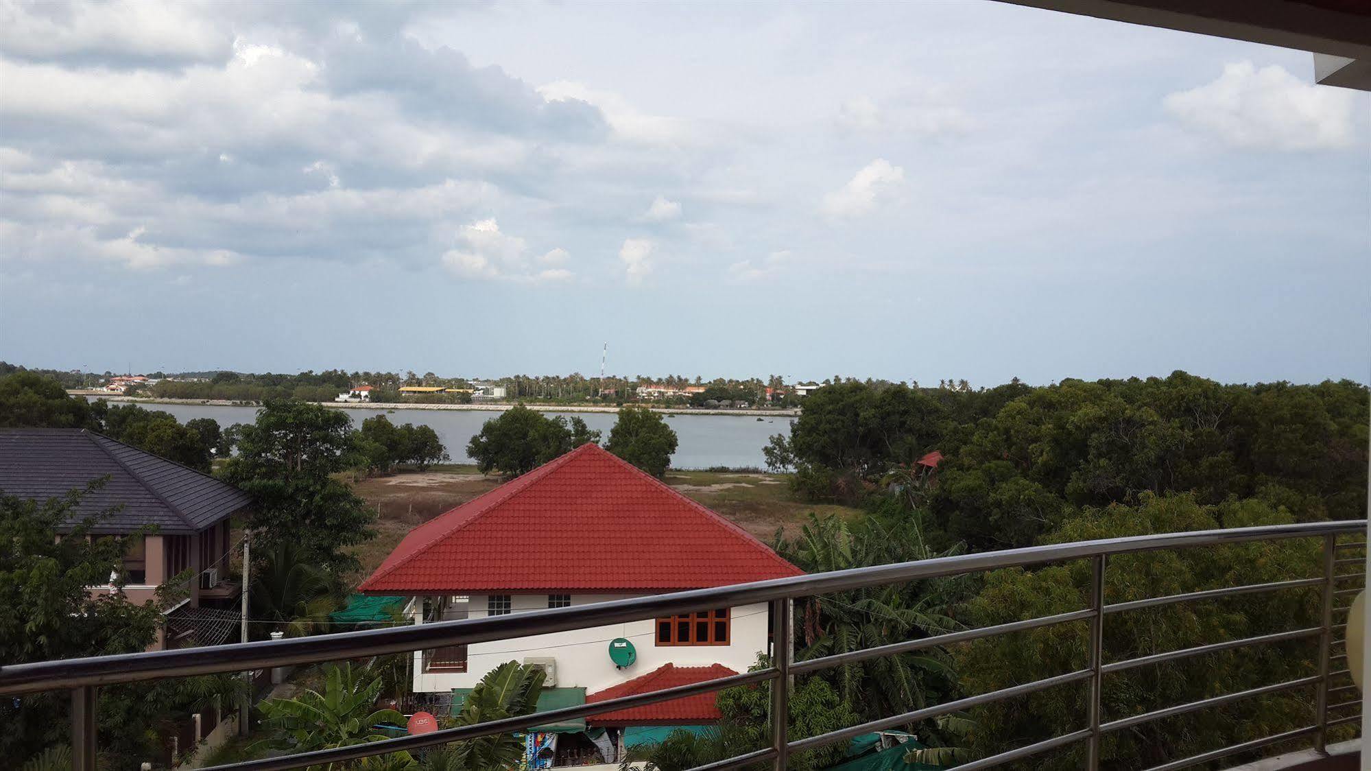 Chaweng Lakeview Condotel 苏梅岛 外观 照片