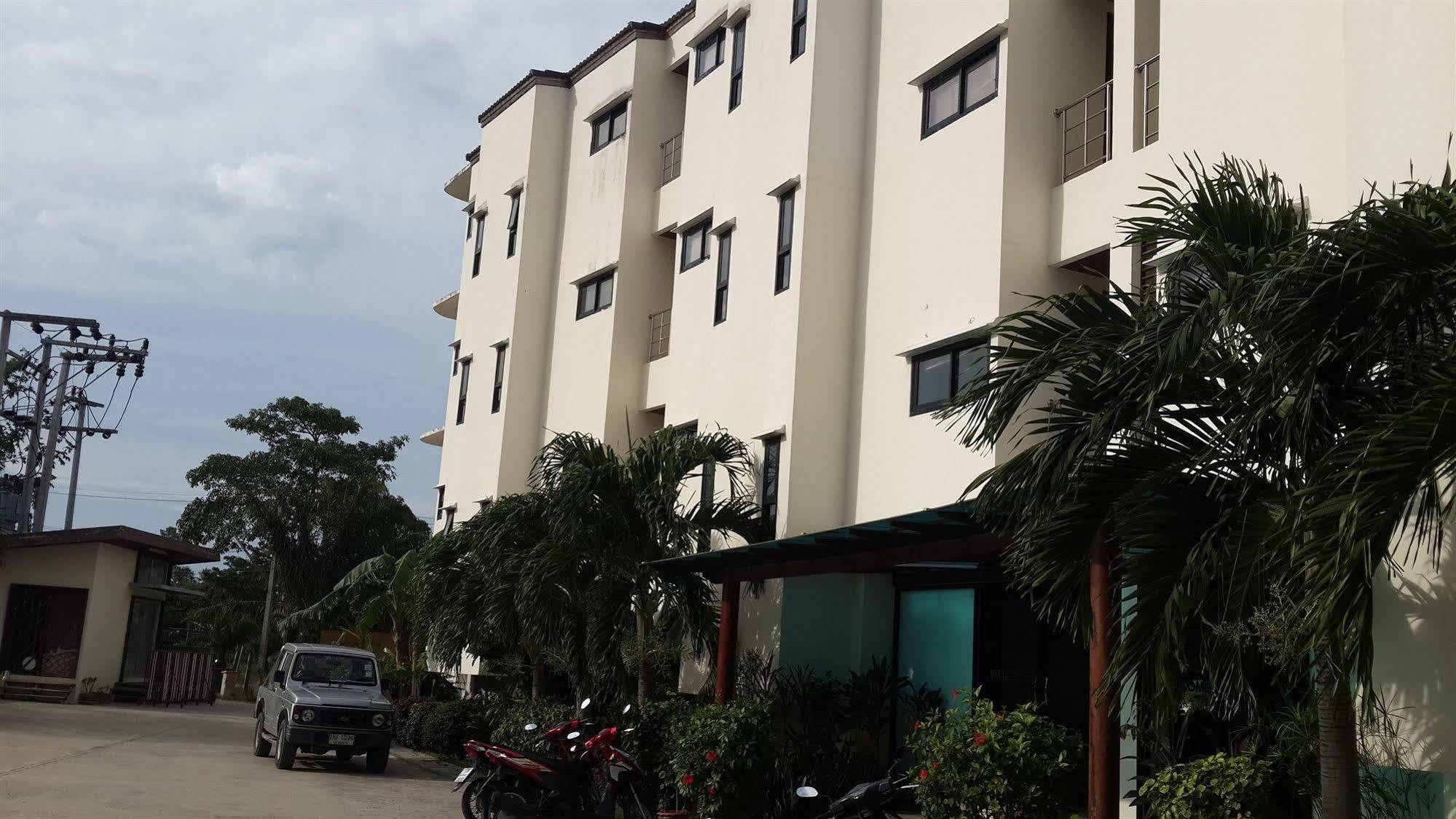 Chaweng Lakeview Condotel 苏梅岛 外观 照片